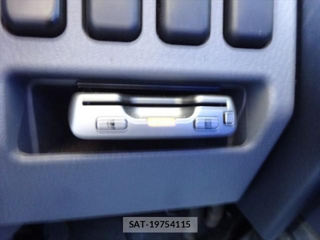 Mitsubishi CANTER 2013-07 5861031-20