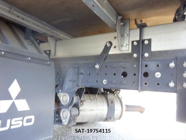 Mitsubishi CANTER 2013-07 5861031-5
