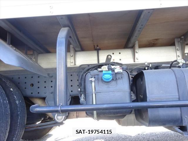 Mitsubishi CANTER 2013-07 5861031-6