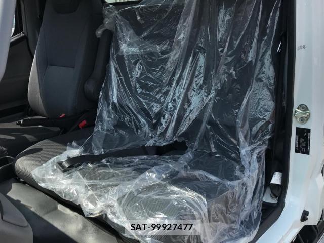 Mitsubishi CANTER 2024-07 5860948-19