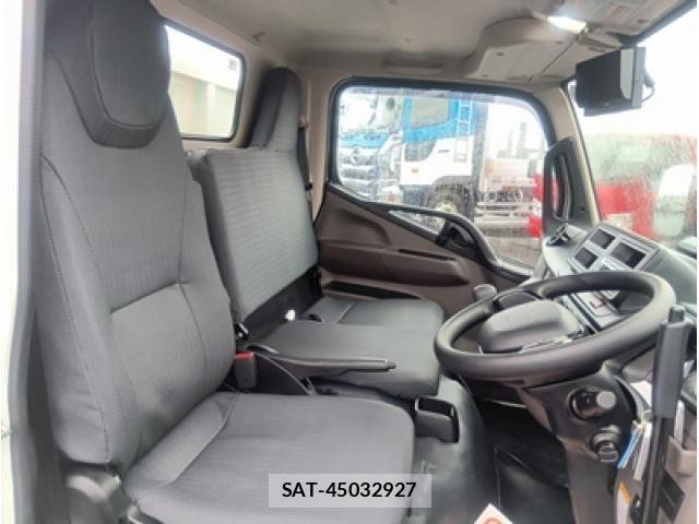 Mitsubishi CANTER 2025-11 5860937-22