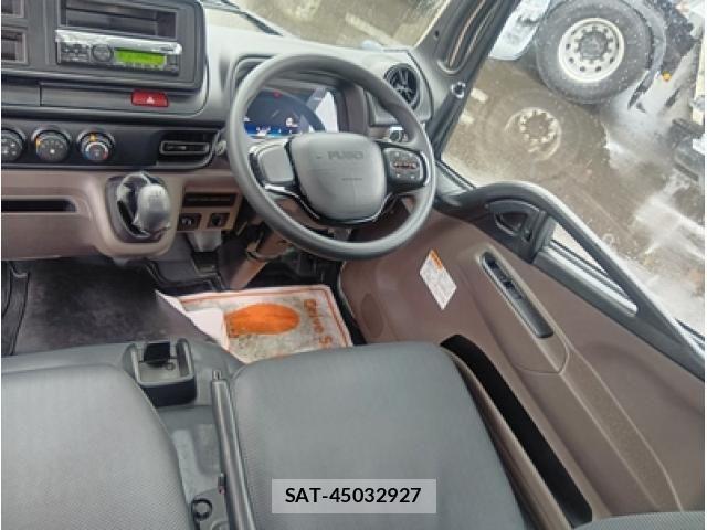 Mitsubishi CANTER 2025-11 5860937-24