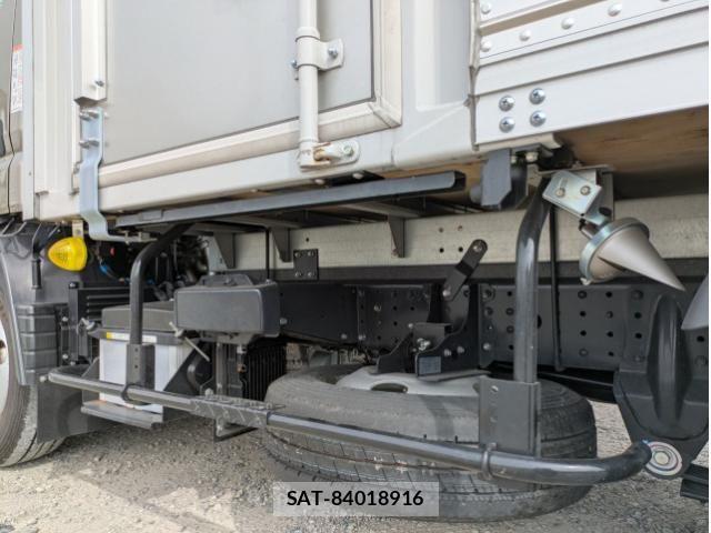 Mitsubishi CANTER 2025-05 5860940-24