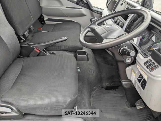 Mitsubishi CANTER 2021-02 5861105-27