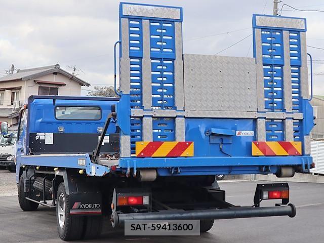 Mitsubishi CANTER 2018-05 5860950-1