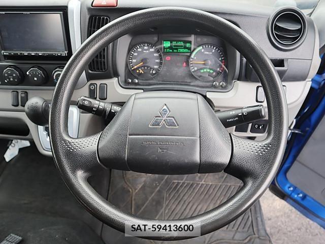 Mitsubishi CANTER 2018-05 5860950-3