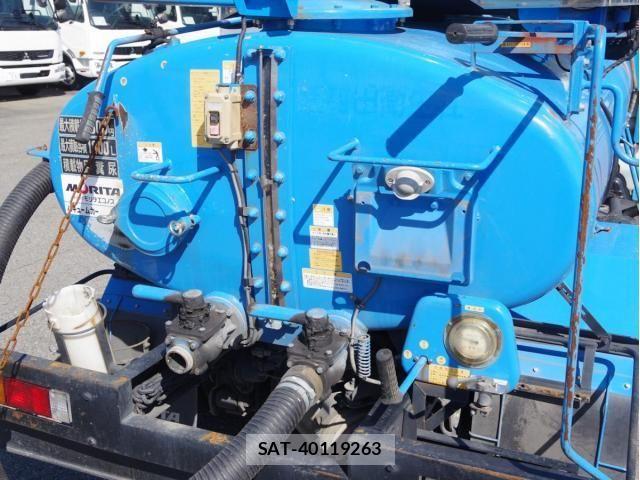 Mitsubishi CANTER 2017-02 5861082-13