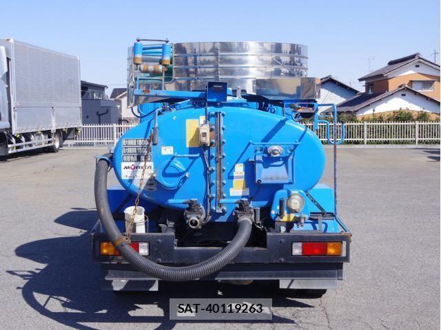 Mitsubishi CANTER 2017-02 5861082-17
