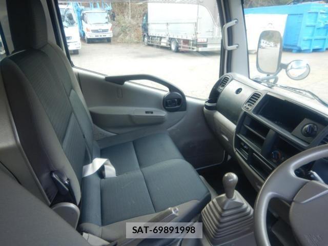 Mitsubishi CANTER 2015-12 6007990-25