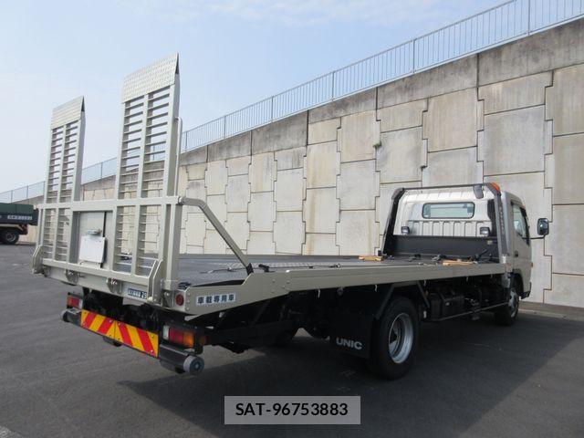 Mitsubishi CANTER 2021-04 6007878-12