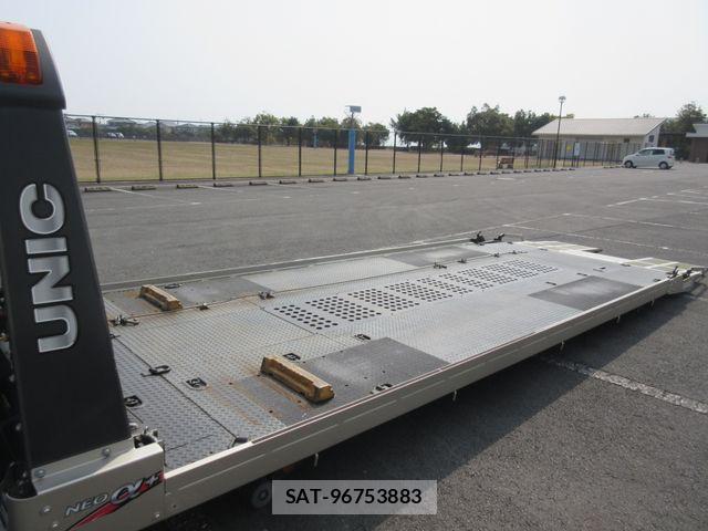 Mitsubishi CANTER 2021-04 6007878-17