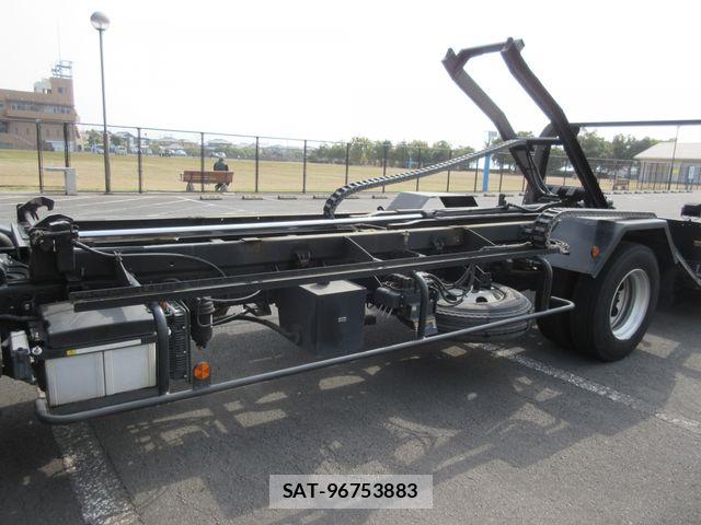 Mitsubishi CANTER 2021-04 6007878-18
