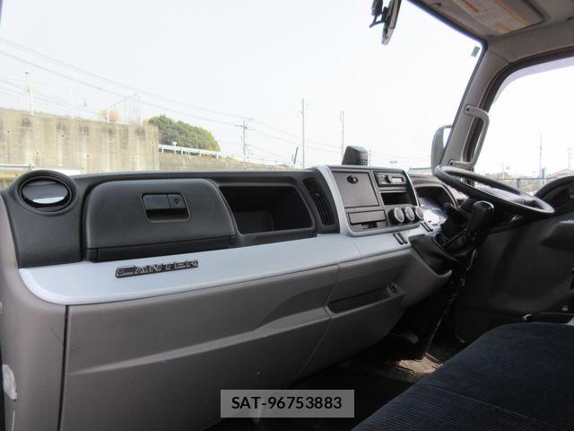 Mitsubishi CANTER 2021-04 6007878-26