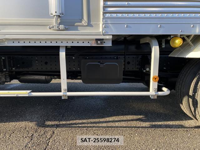 Mitsubishi CANTER 2026-01 6007879-9