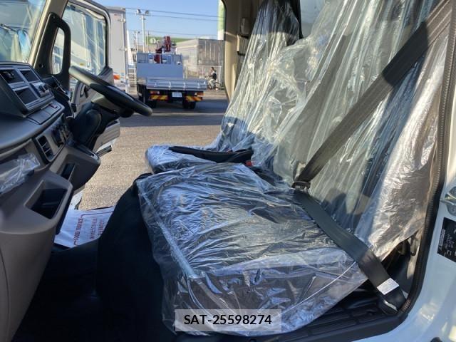 Mitsubishi CANTER 2026-01 6007879-16