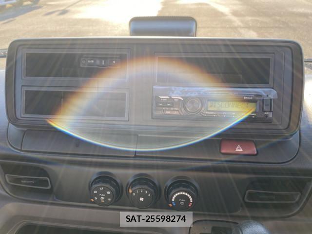Mitsubishi CANTER 2026-01 6007879-17