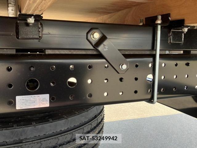 Mitsubishi CANTER 2025-12 6007861-13