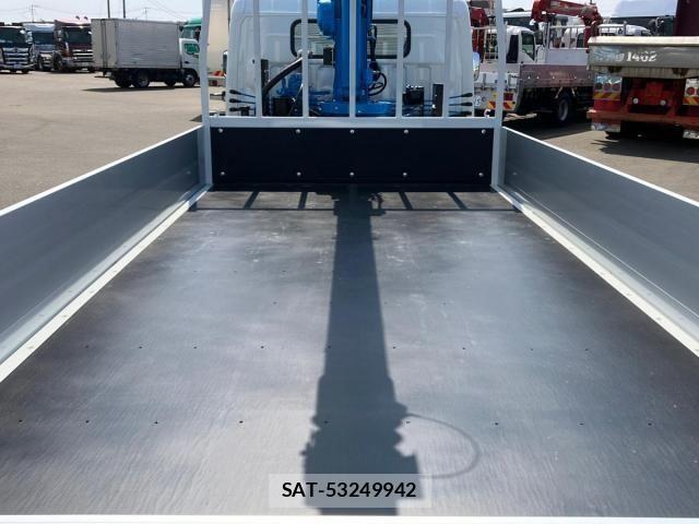 Mitsubishi CANTER 2025-12 6007861-6