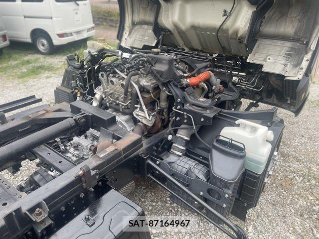 Mitsubishi CANTER 2015-02 6007908-24