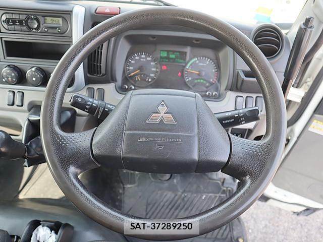 Mitsubishi CANTER 2019-06 6007925-3
