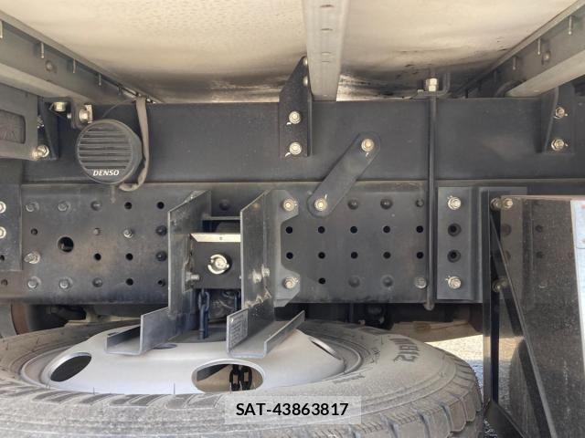Mitsubishi CANTER 2022-07 6007891-15