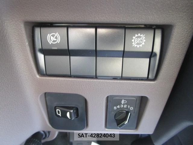 Mitsubishi CANTER 2025-12 6007889-11