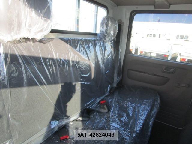 Mitsubishi CANTER 2025-12 6007889-17