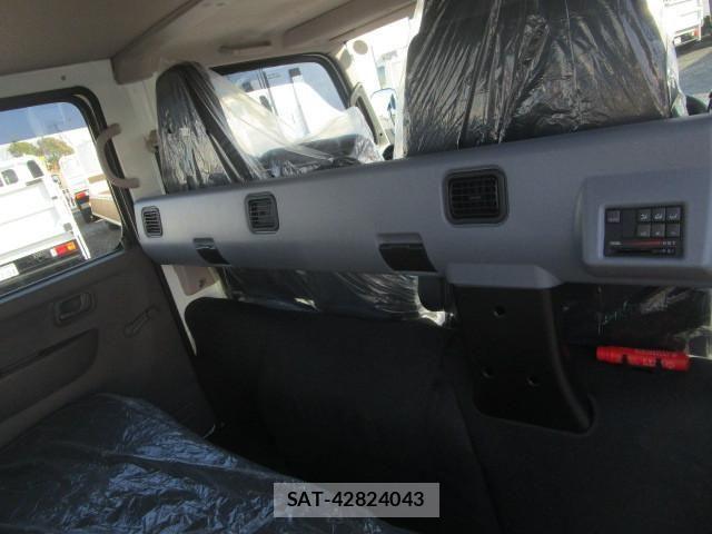 Mitsubishi CANTER 2025-12 6007889-19