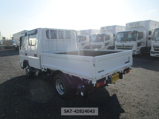 Mitsubishi CANTER 2025-12 6007889-2