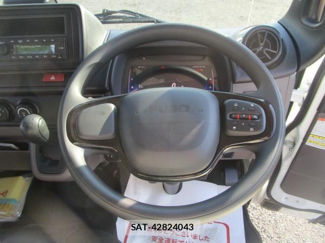 Mitsubishi CANTER 2025-12 6007889-8