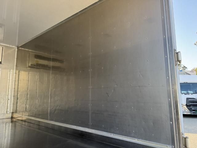 Mitsubishi CANTER 2017-11 6050318-11