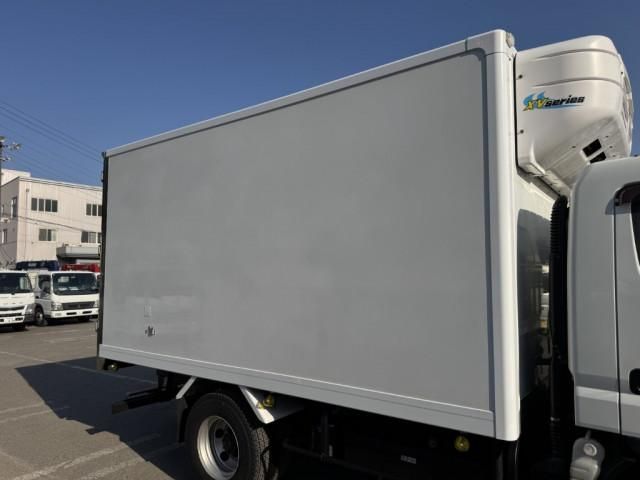 Mitsubishi CANTER 2017-11 6050318-5