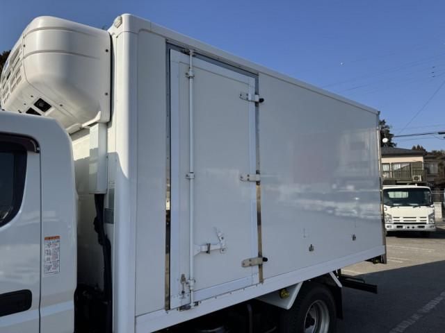 Mitsubishi CANTER 2017-11 6050318-6