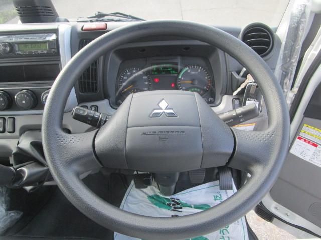 Mitsubishi CANTER 2024-09 6050282-9