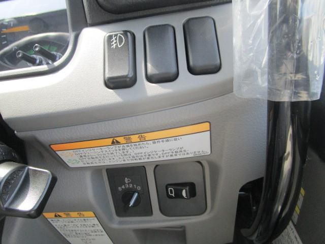 Mitsubishi CANTER 2024-09 6050282-10