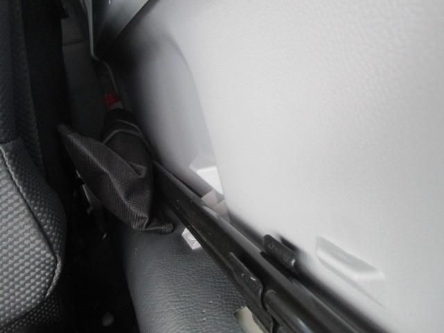 Mitsubishi CANTER 2024-09 6050282-18