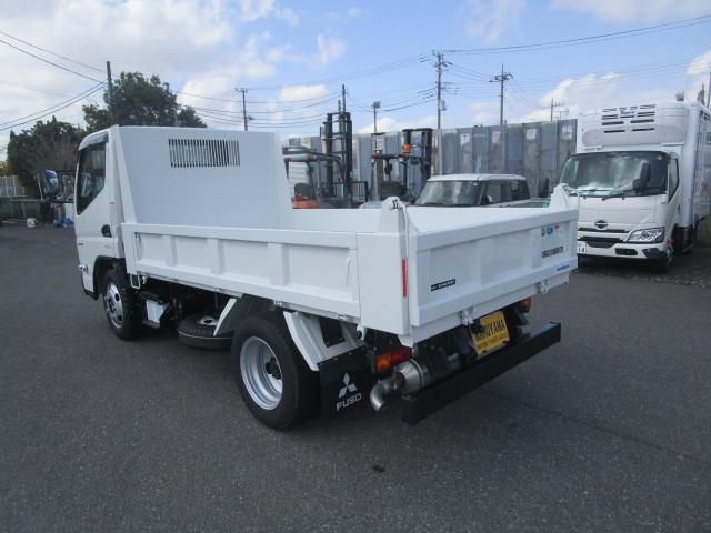 Mitsubishi CANTER 2024-09 6050282-2