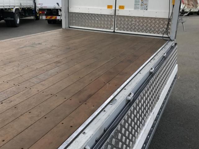 Mitsubishi CANTER 2021-06 6050246-11