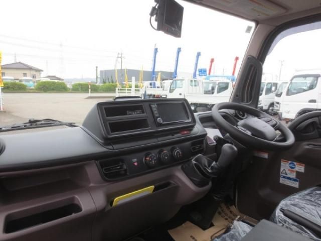 Mitsubishi CANTER 2025-11 6050240-14