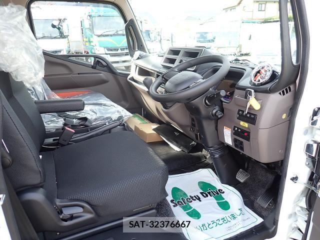 Mitsubishi CANTER 2026-01 6212314-12