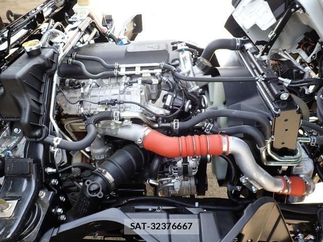Mitsubishi CANTER 2026-01 6212314-27