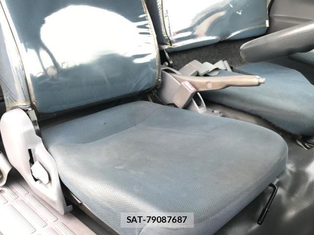 Mitsubishi CANTER 2015-09 6212291-18