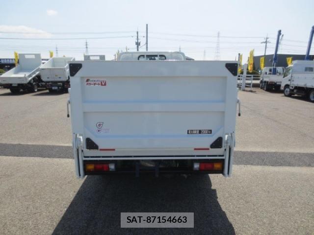 Mitsubishi CANTER 2026-01 6242593-6