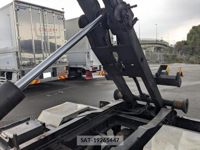 Mitsubishi CANTER 2007-12 6242625-12