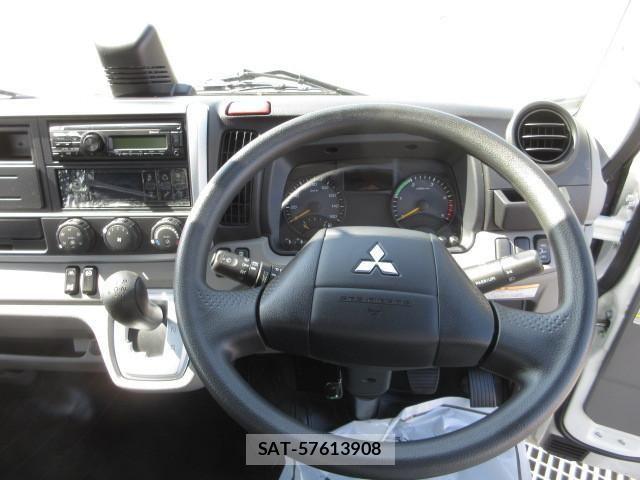 Mitsubishi CANTER 2024-10 6242591-12