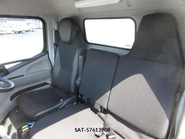 Mitsubishi CANTER 2024-10 6242591-18