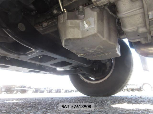 Mitsubishi CANTER 2024-10 6242591-24