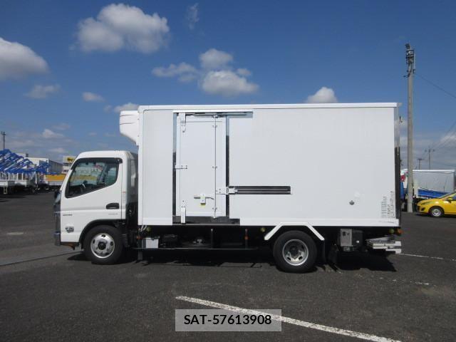 Mitsubishi CANTER 2024-10 6242591-4