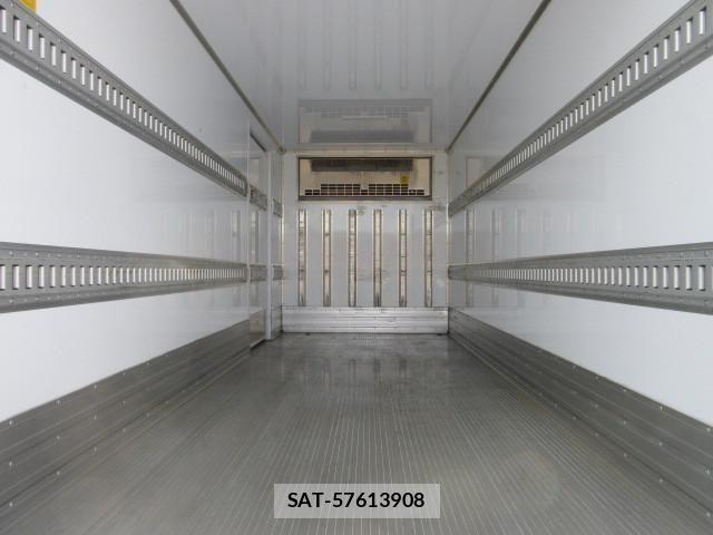 Mitsubishi CANTER 2024-10 6242591-8