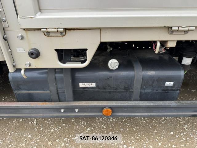 Mitsubishi CANTER 2015-02 6242614-19